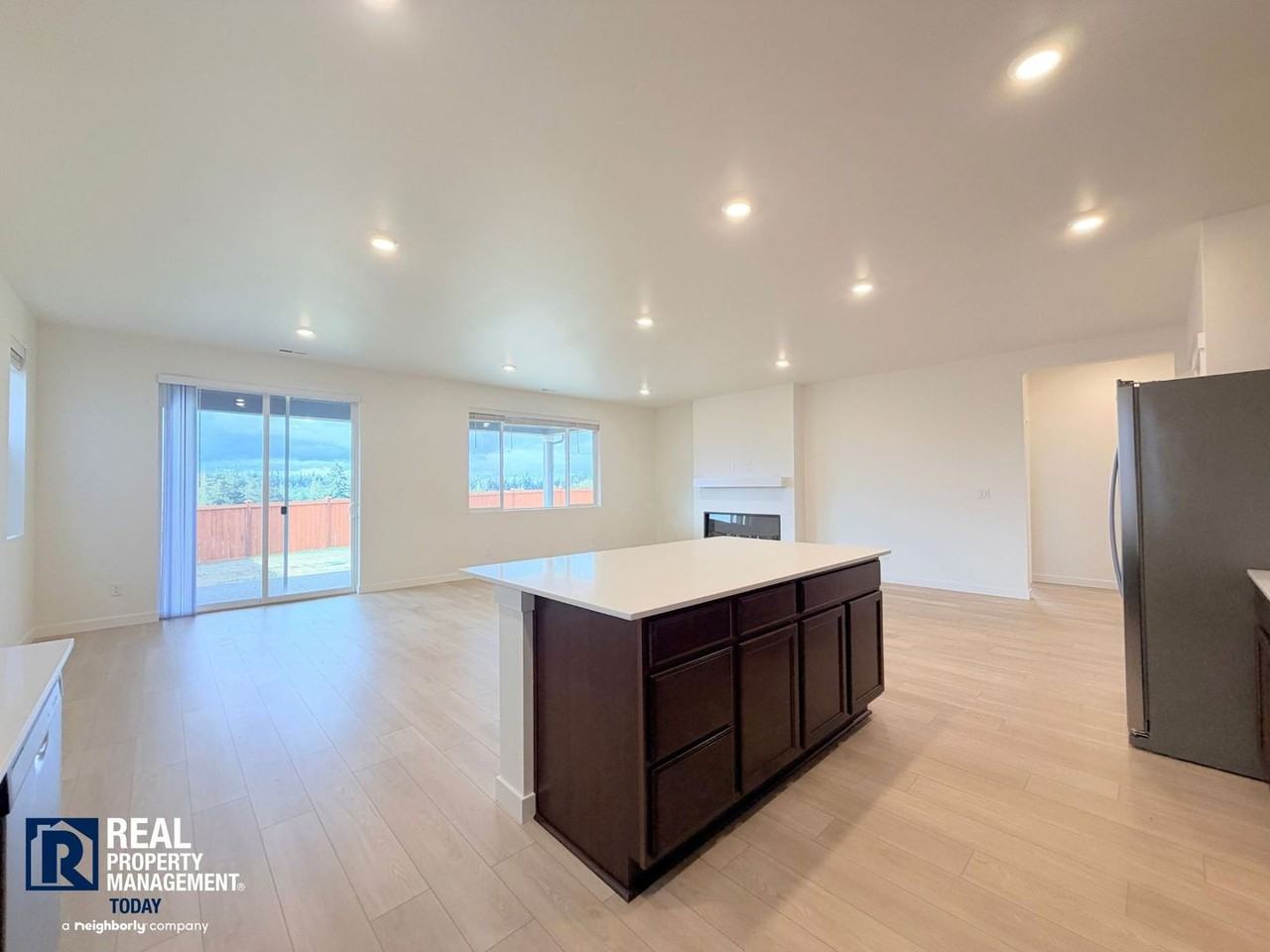 13616 185th Street Ct E - Photo 6 of 27