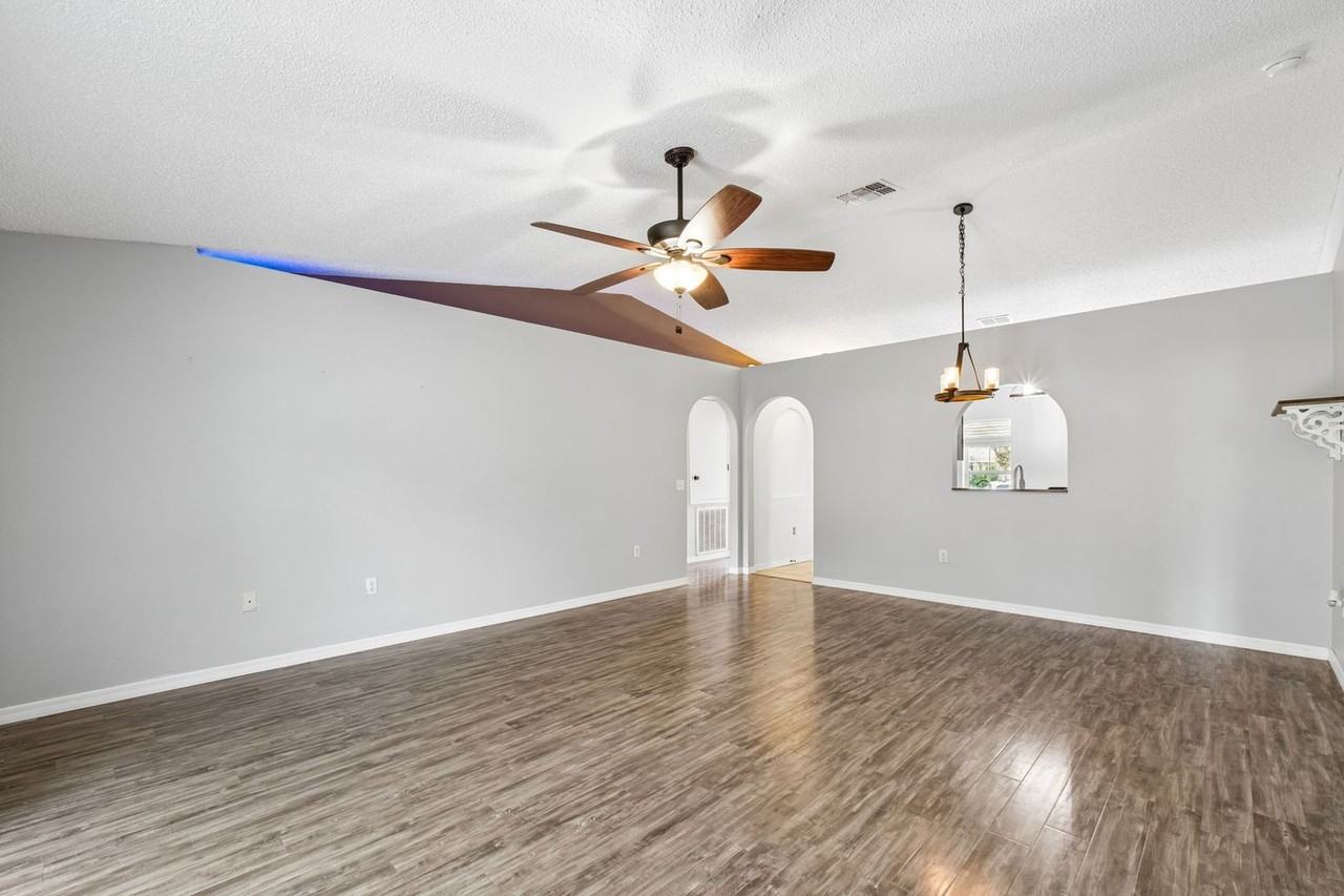 3430 Arabesque Dr - Photo 5 of 19