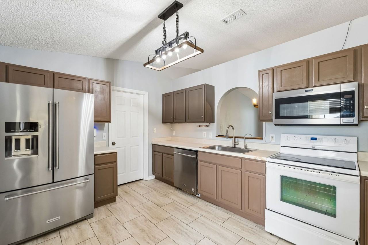 3430 Arabesque Dr - Photo 6 of 19