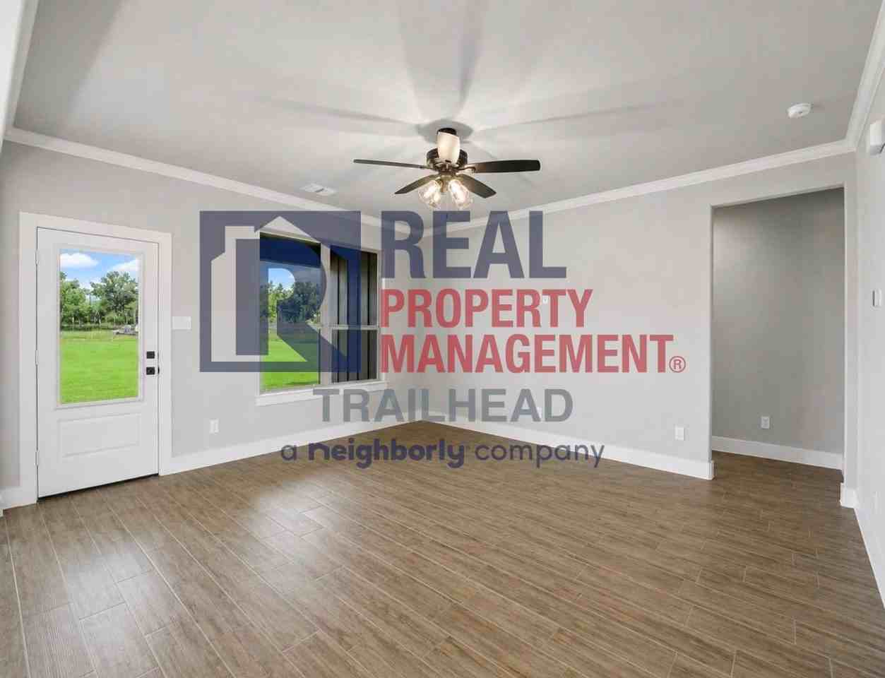221 Jimmy Ln - Photo 5 of 24