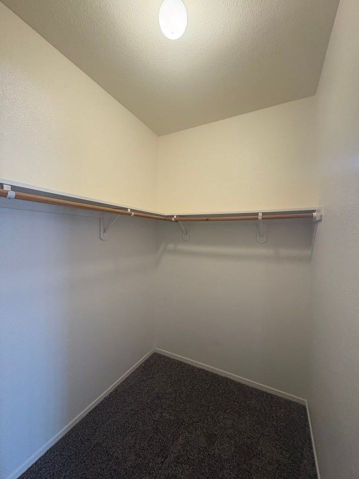 1515 Cottage Grove Ave - Photo 2 of 12