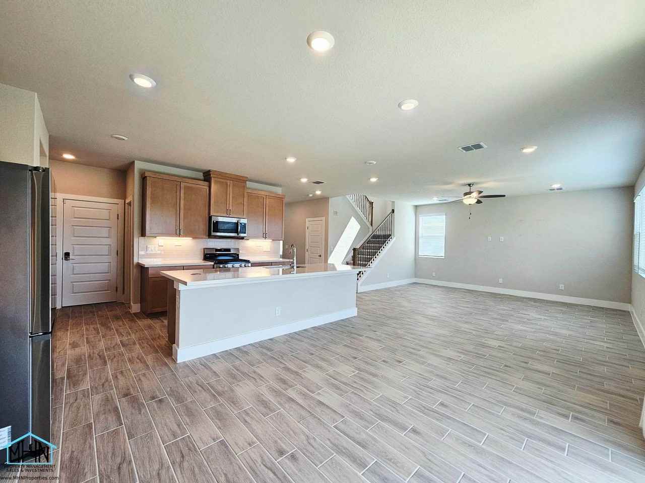 11225 Lowder Ln - Photo 7 of 29