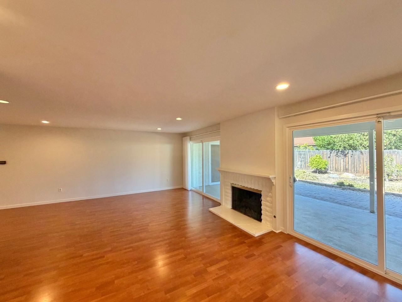 12578 Horado Rd - Photo 4 of 21