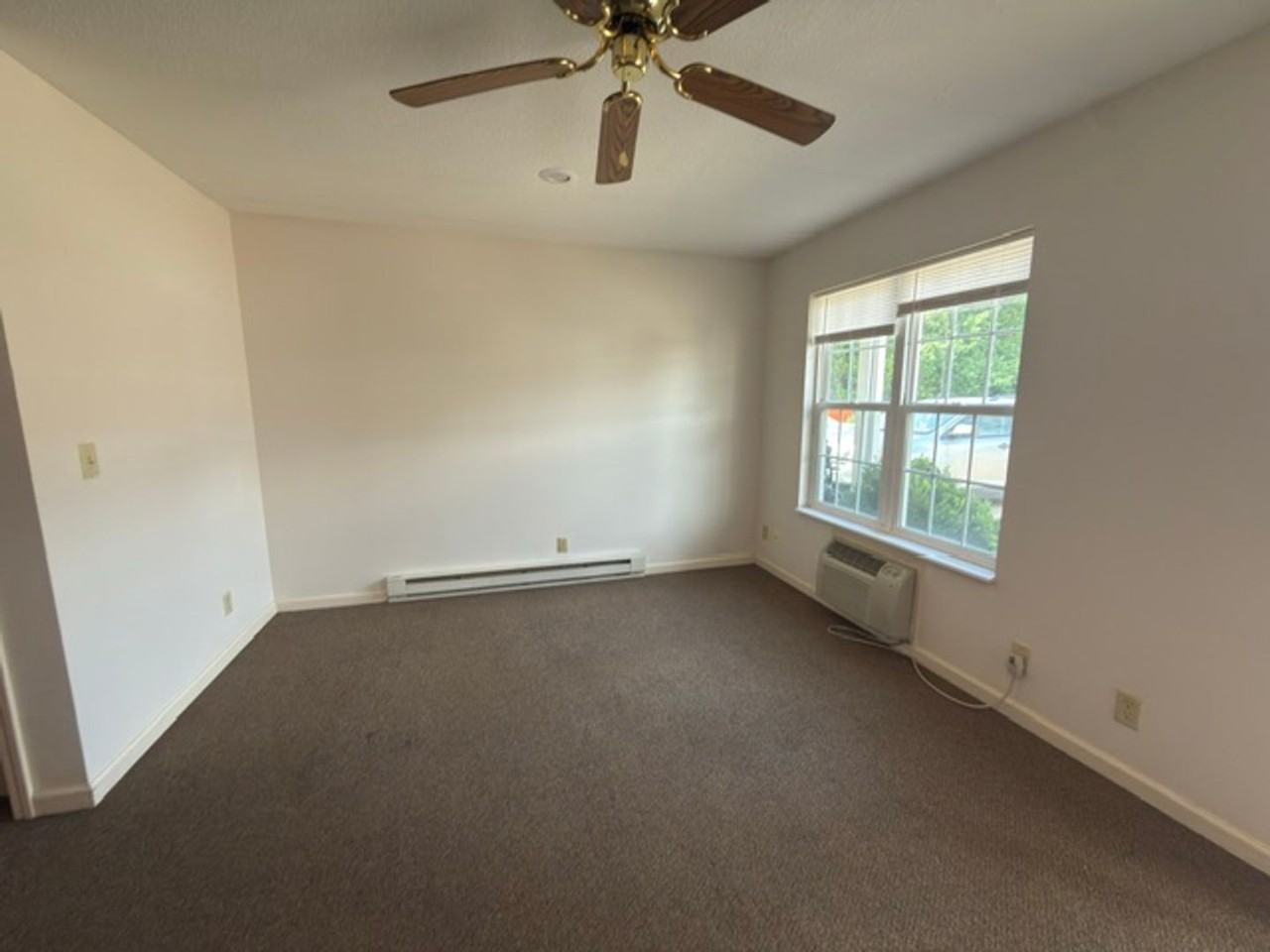 1308 Arthur Ave #6 - Photo 3 of 7