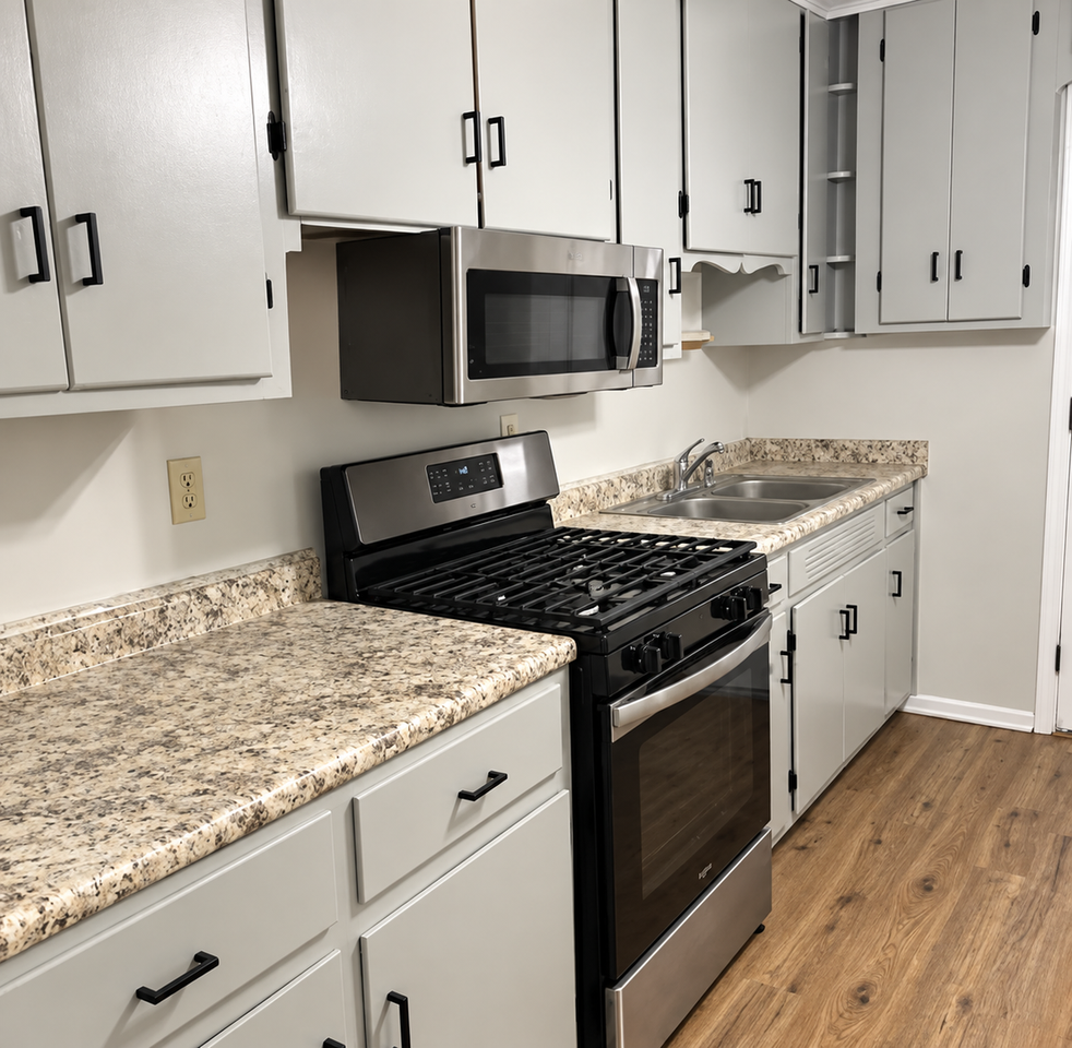 212 E 29th St - Photo 4 of 7