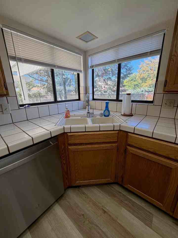 2988 Pinebrook Dr - Photo 5 of 17