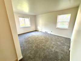 featured image of 44 Latona Ct
