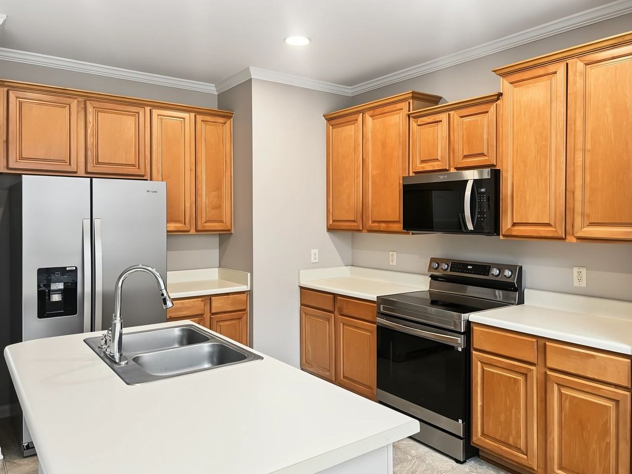 7209 Doverton Ct - Photo 3 of 30