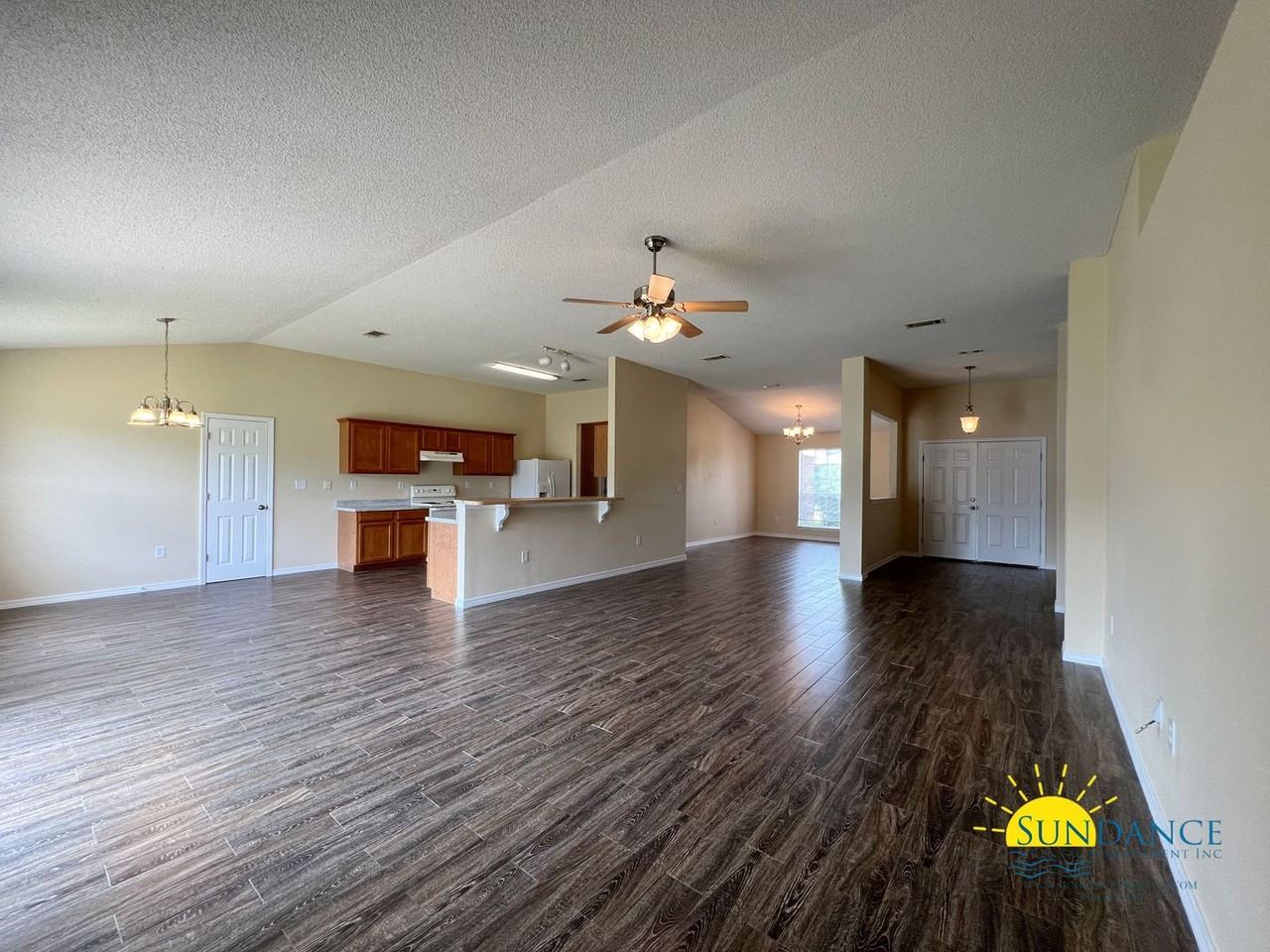 5434 E Brook Dr - Photo 2 of 25