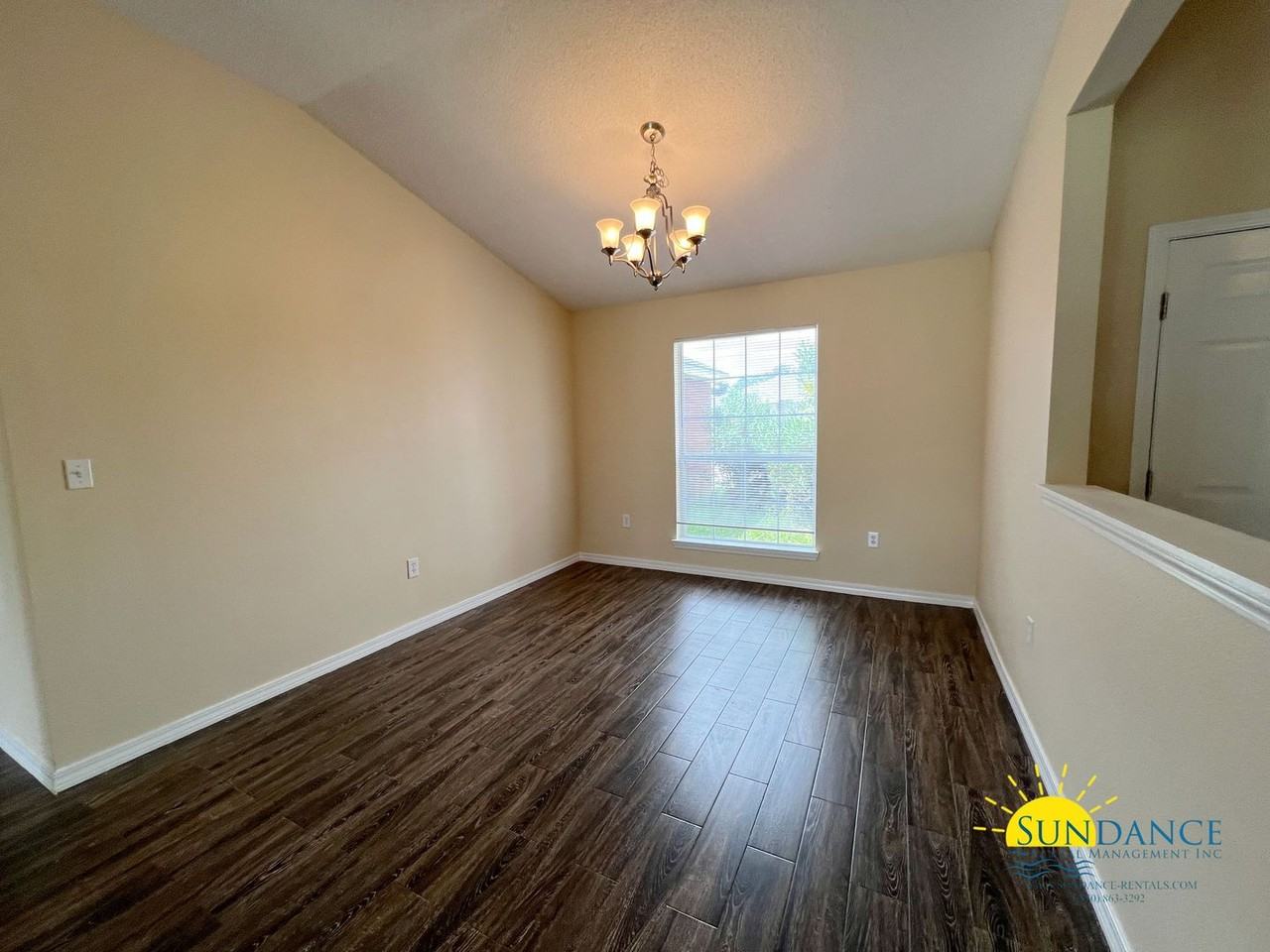 5434 E Brook Dr - Photo 7 of 25