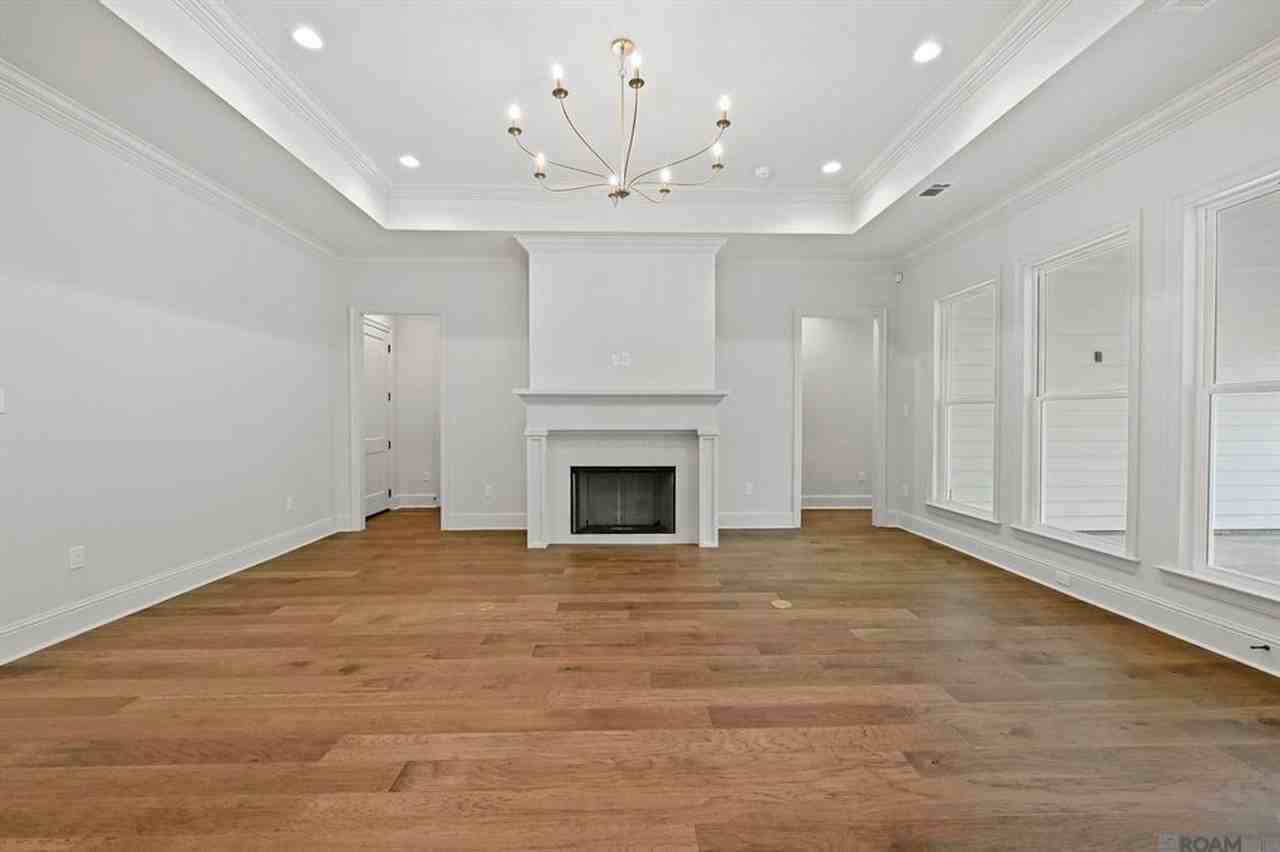 8718 Brentwood Park Ave - Photo 3 of 24