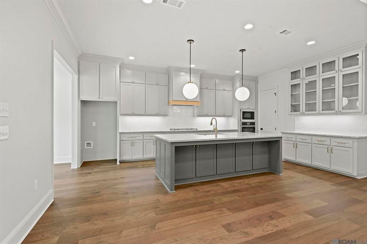 8718 Brentwood Park Ave - Photo 5 of 24