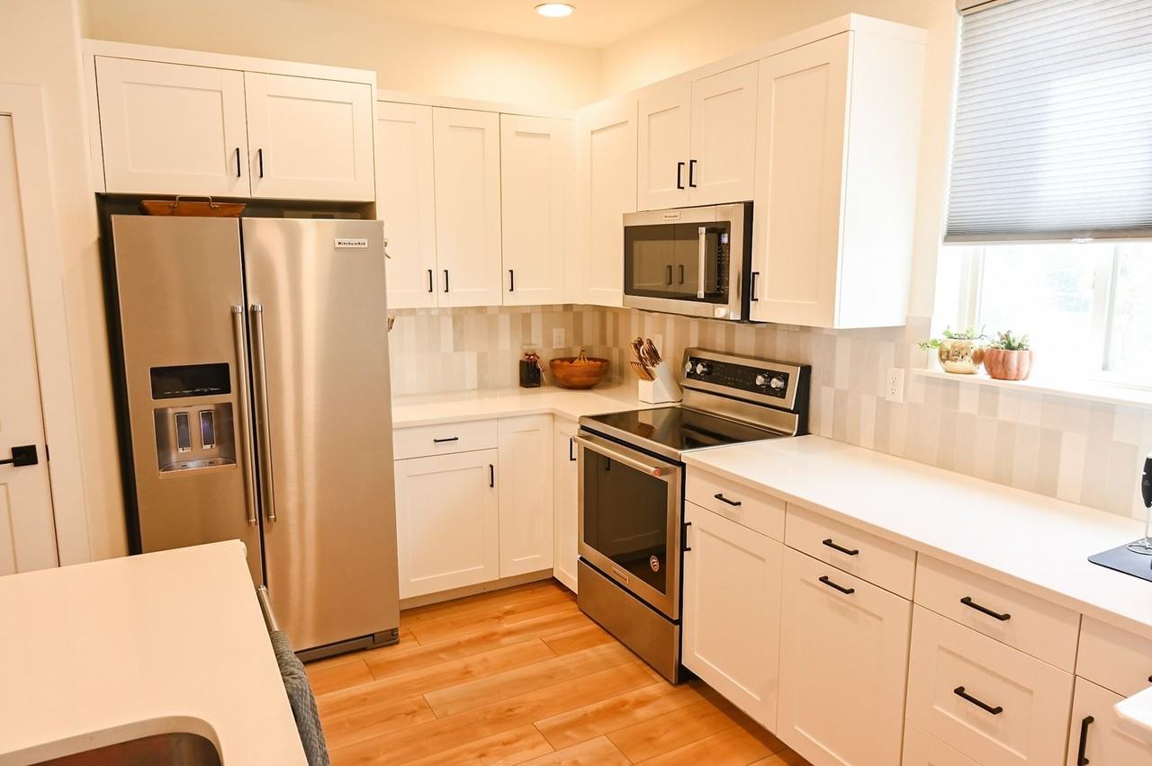1658 Julian St - Photo 3 of 30
