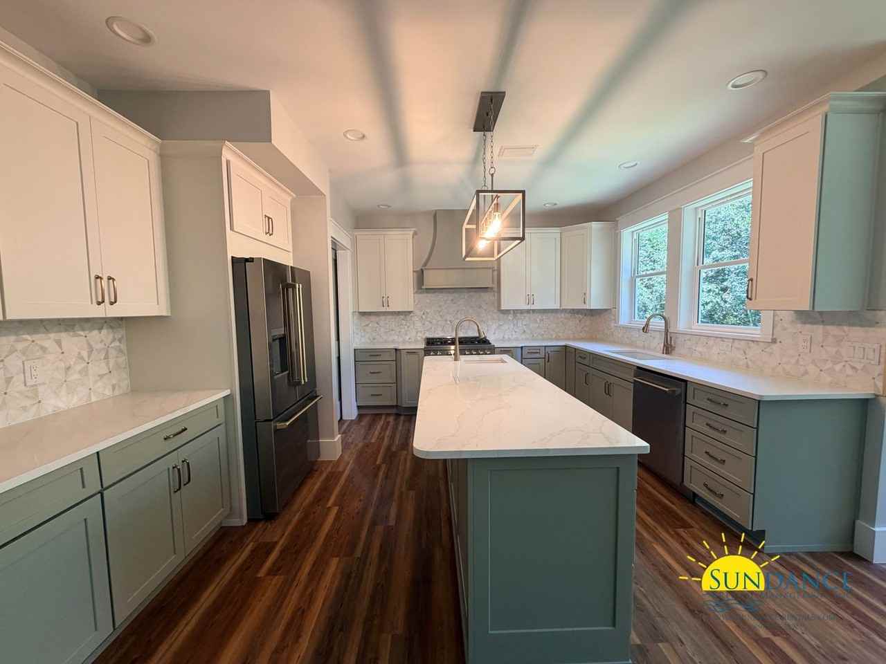 5870 Saratoga Dr - Photo 6 of 31
