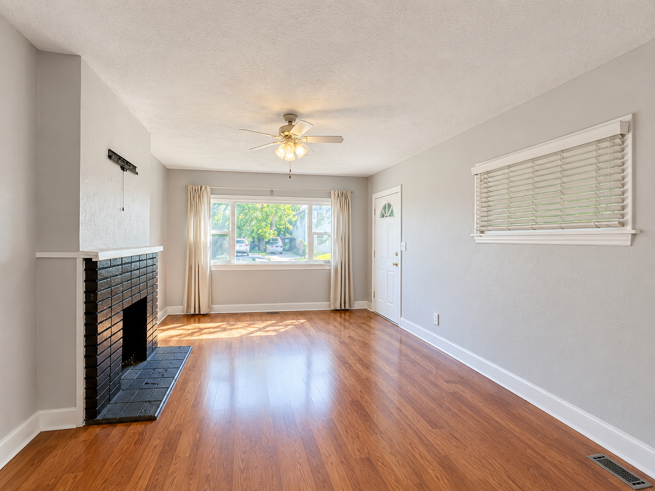 808 S Blair St #812 - Photo 2 of 17
