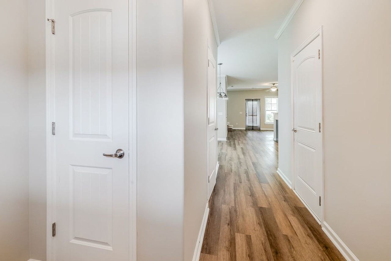 225 Sonoma Dr - Photo 5 of 38