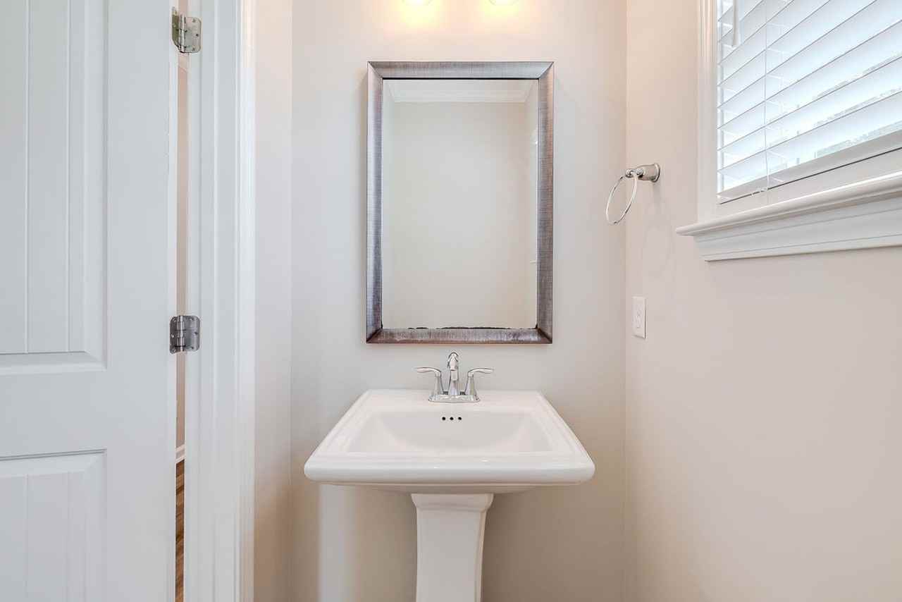 225 Sonoma Dr - Photo 7 of 38
