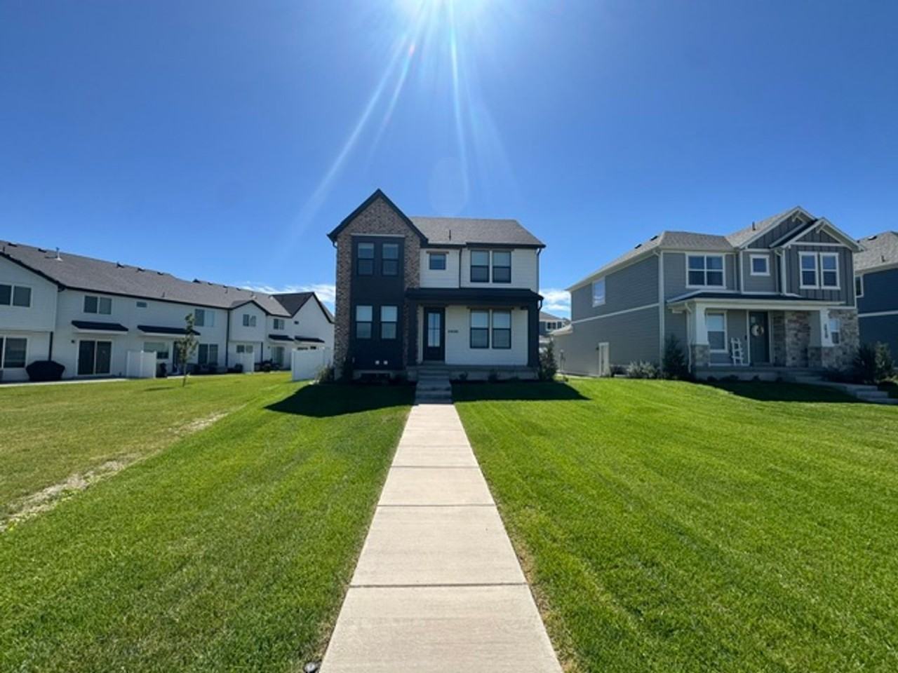 2808 W 2720 N - Photo 3 of 28
