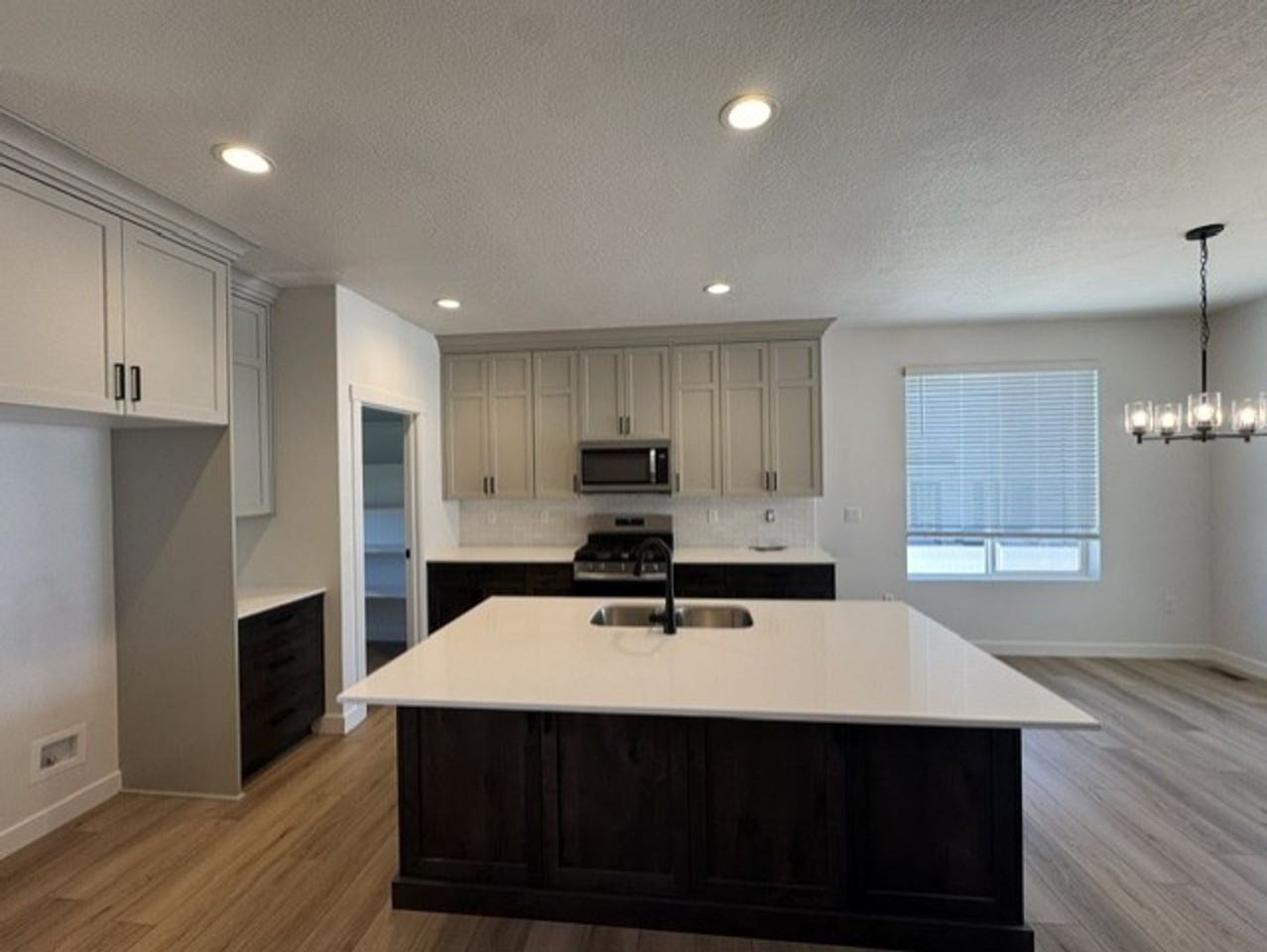 2808 W 2720 N - Photo 5 of 28