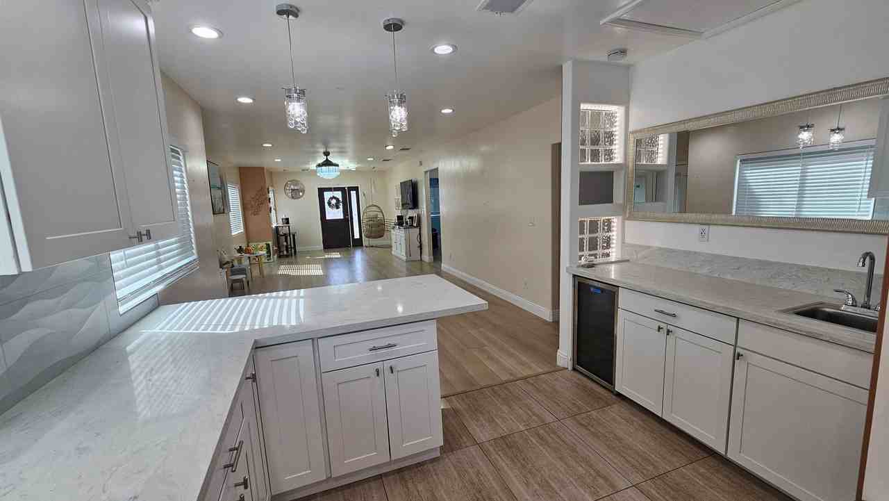430 Jefferson St - Photo 5 of 36