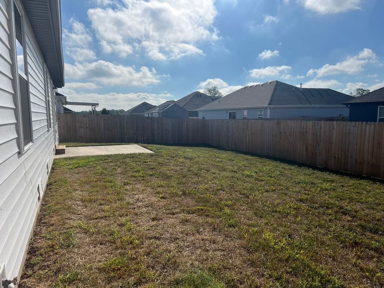 2436 E Spaniel St - Photo 2 of 3
