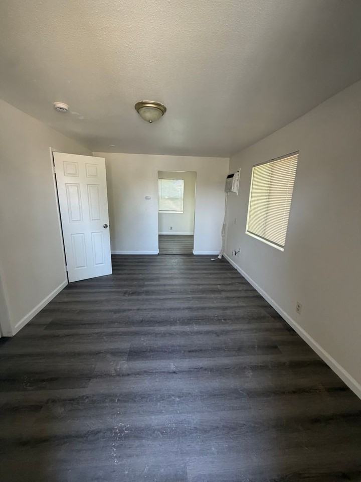 125 Hughes Ave #A - Photo 5 of 13