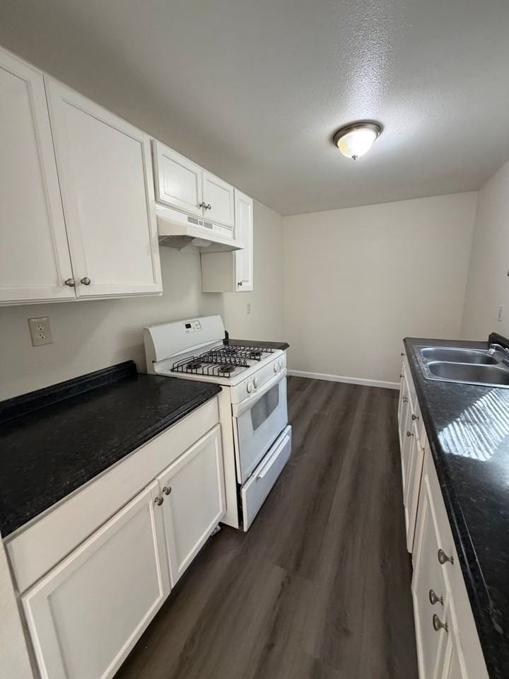 125 Hughes Ave #A - Photo 7 of 13