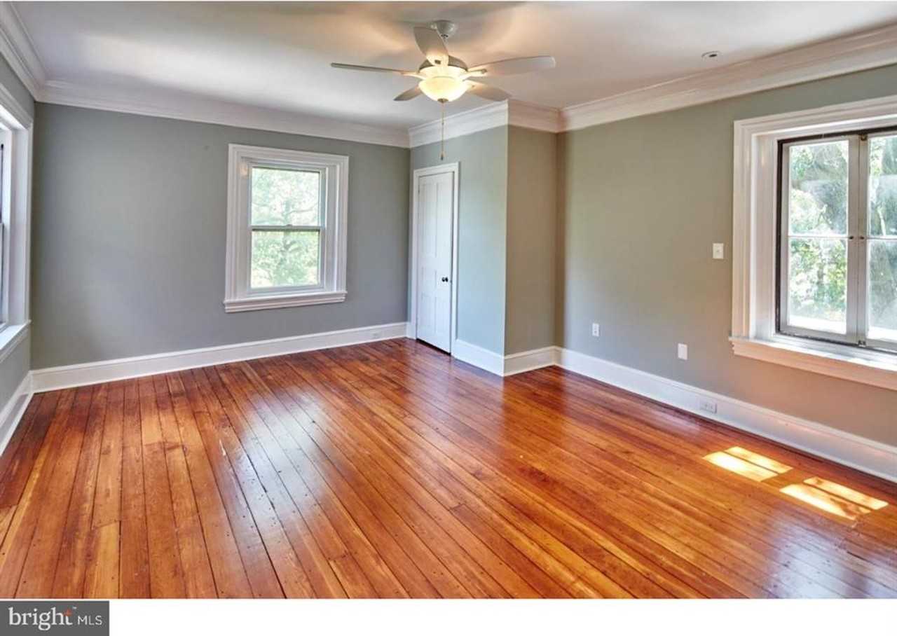 1300 Delaware Ave - Photo 5 of 10