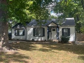 2232 S Kickapoo Ave - Photo 1 of 1