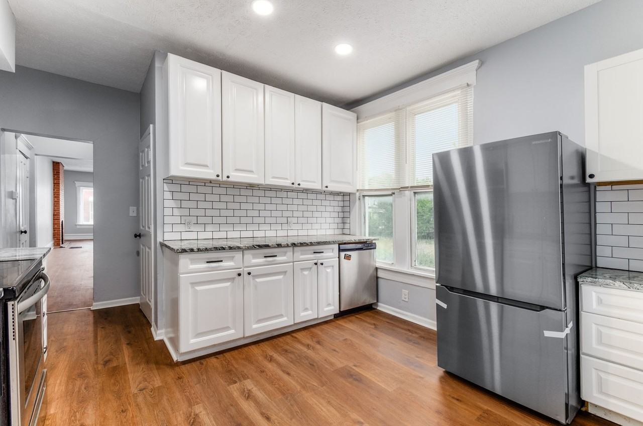 370 370 N Garfield Ave - 370 N Garfield Ave - Photo 7 of 20