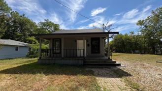 1115 Walworth St - Photo 1 of 1