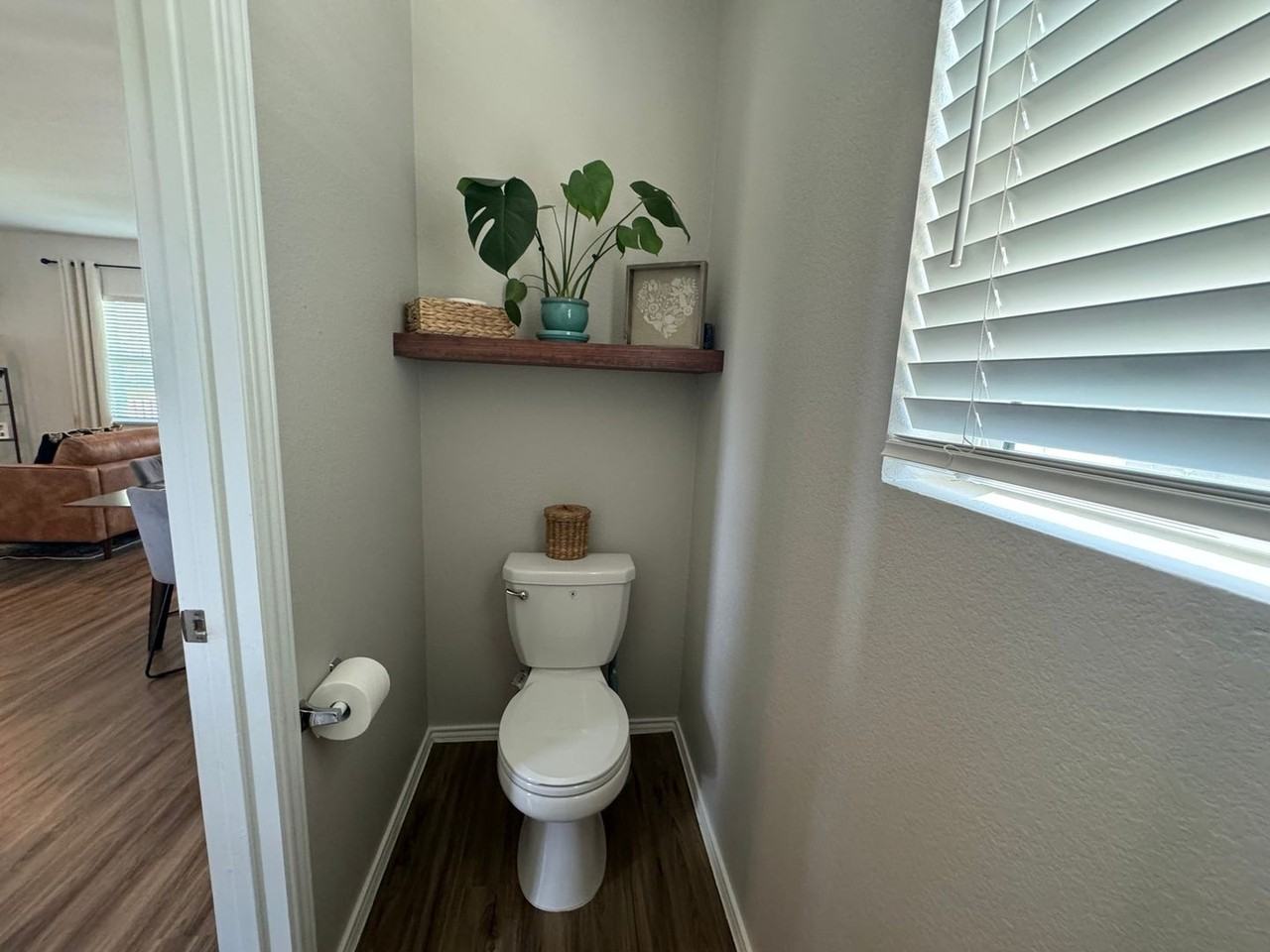 1413 Linwood St - Photo 6 of 16