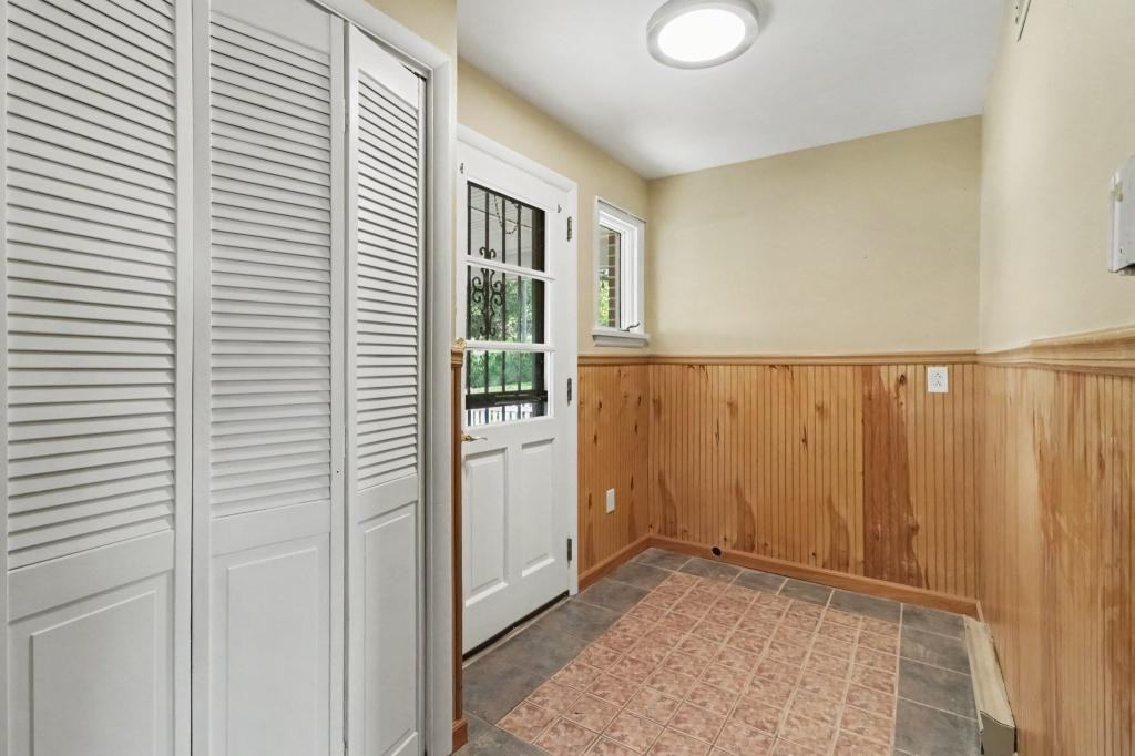 831 Limekiln Rd - Photo 2 of 29