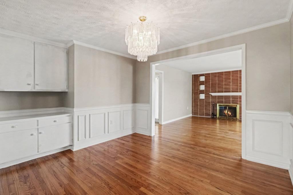 831 Limekiln Rd - Photo 4 of 29