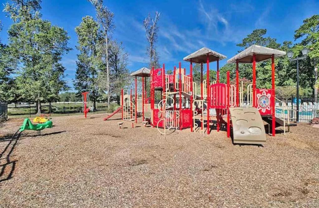 2865 Scarecrow Way - Photo 3 of 8