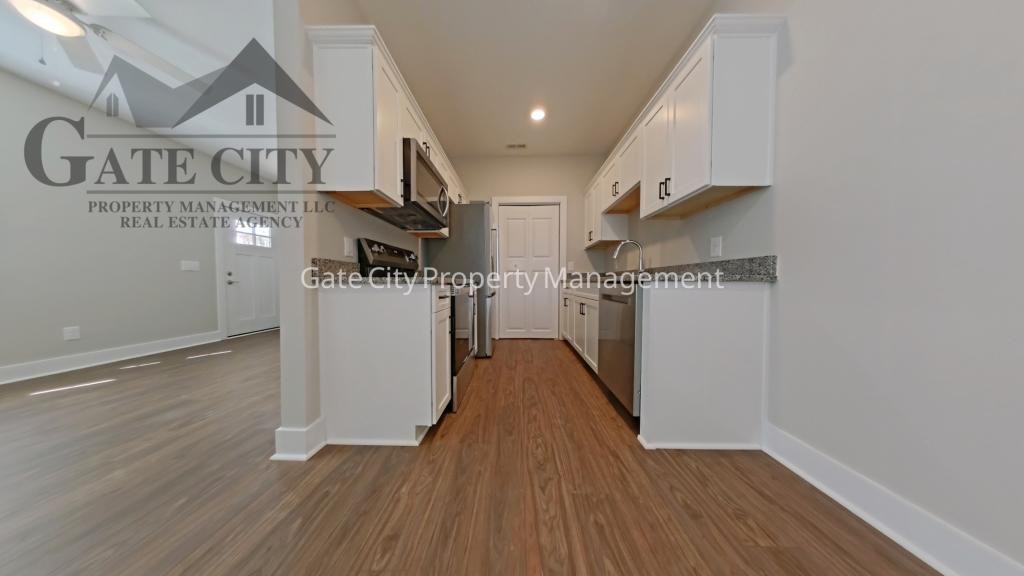 40 E 4th St - Photo 2 of 17