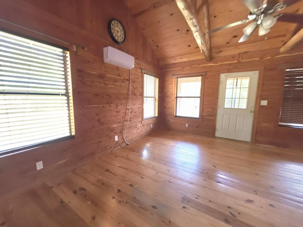 313 N Berry Rdg - Photo 3 of 12