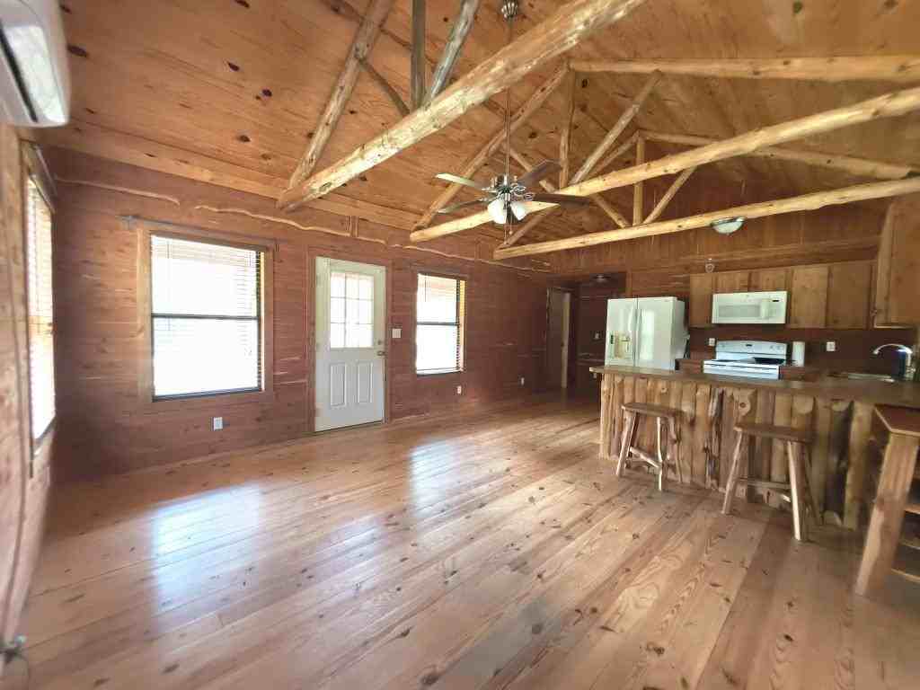 313 N Berry Rdg - Photo 4 of 12
