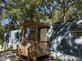featured image of Acorn Village Ln