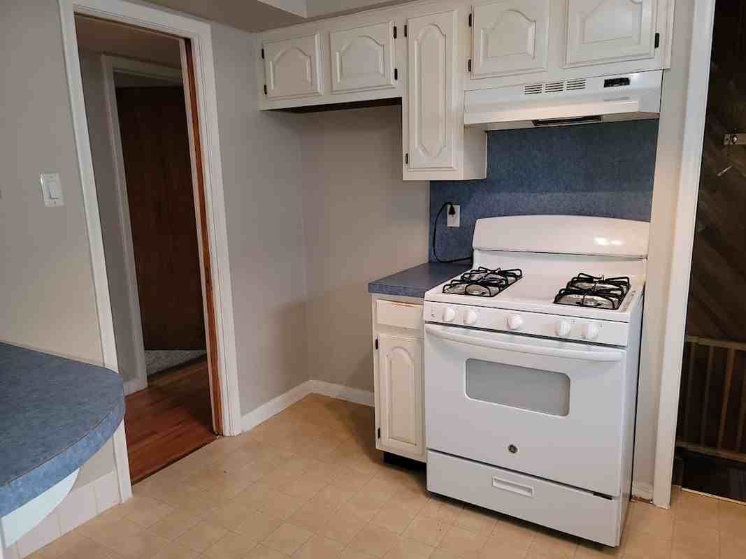 19741 Macarthur - Photo 2 of 5