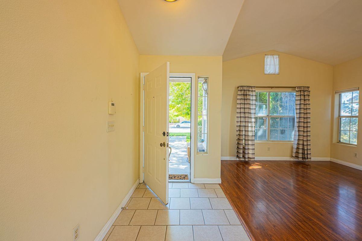 37731 Wisteria Trl - Photo 4 of 41