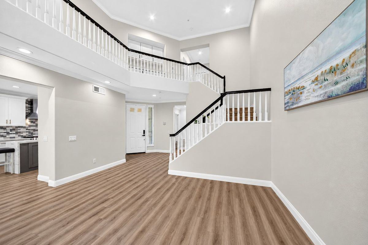 1912 Annandale Way - Photo 3 of 44