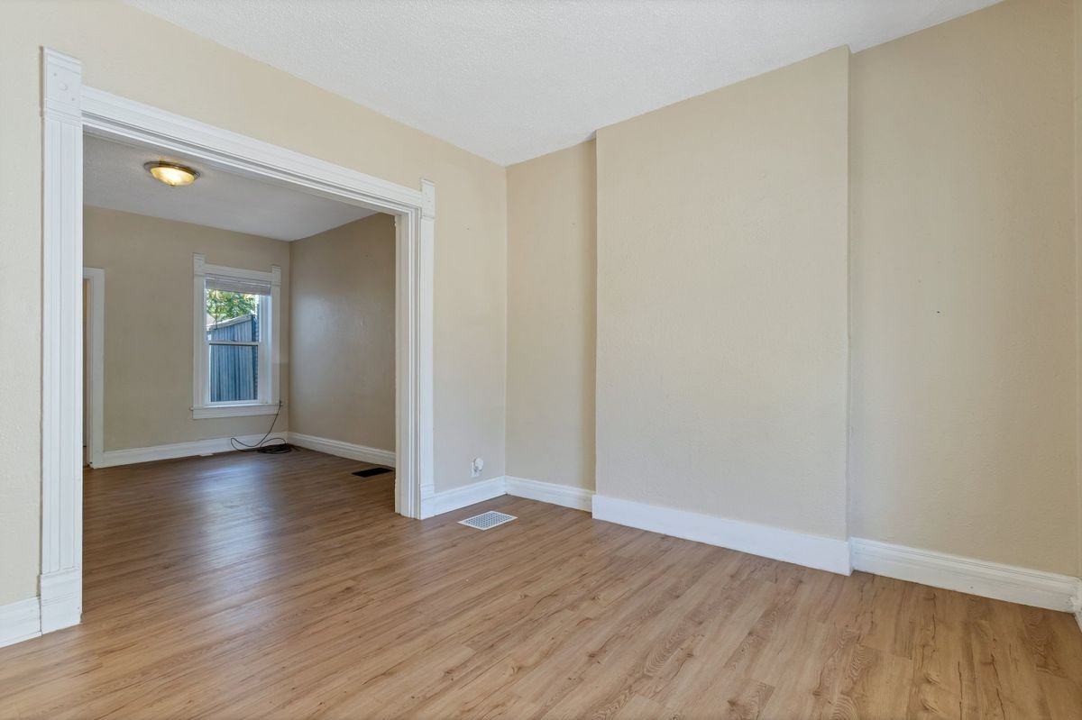 2707 N Downing St - Photo 3 of 30