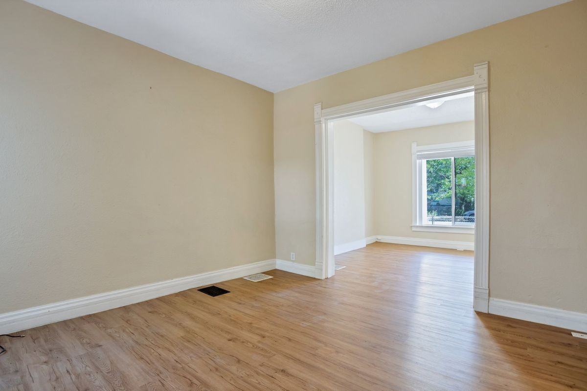2707 N Downing St - Photo 7 of 30