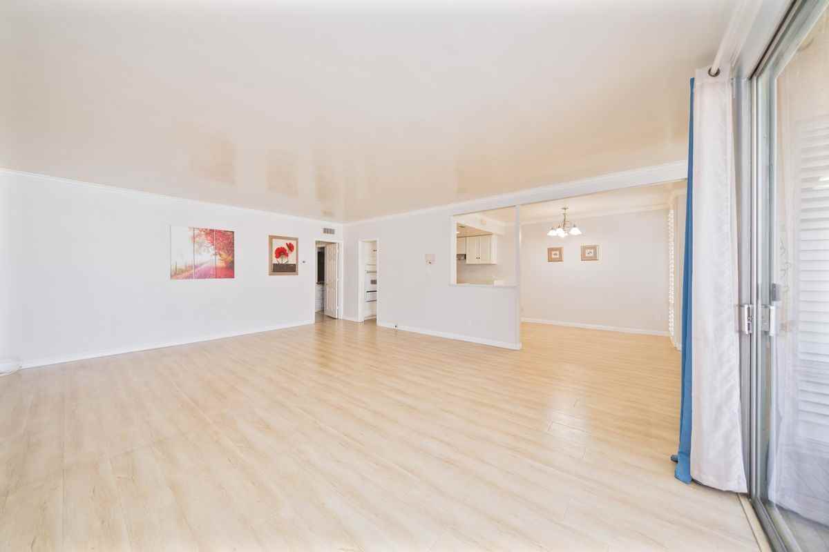 1200 W Huntington Dr ##20 - Photo 4 of 37
