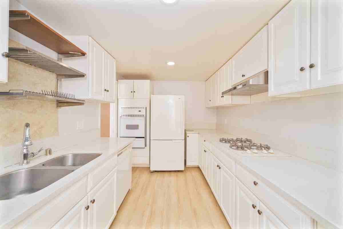 1200 W Huntington Dr ##20 - Photo 6 of 37