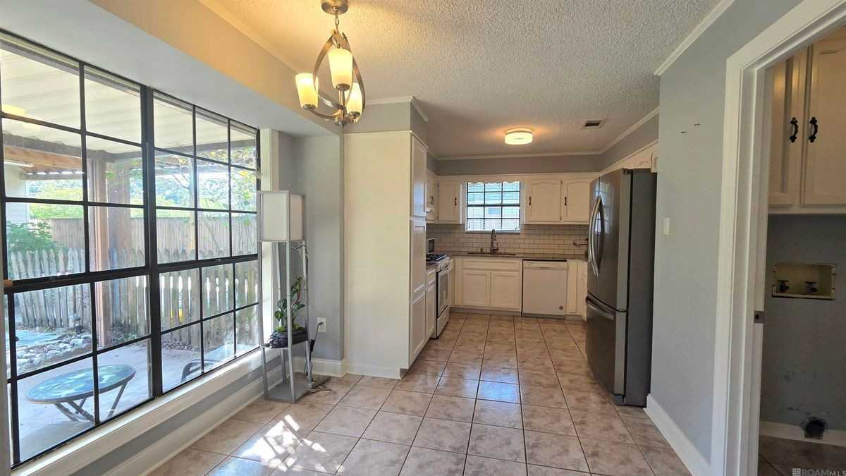 10052 Mint Dr - Photo 2 of 21