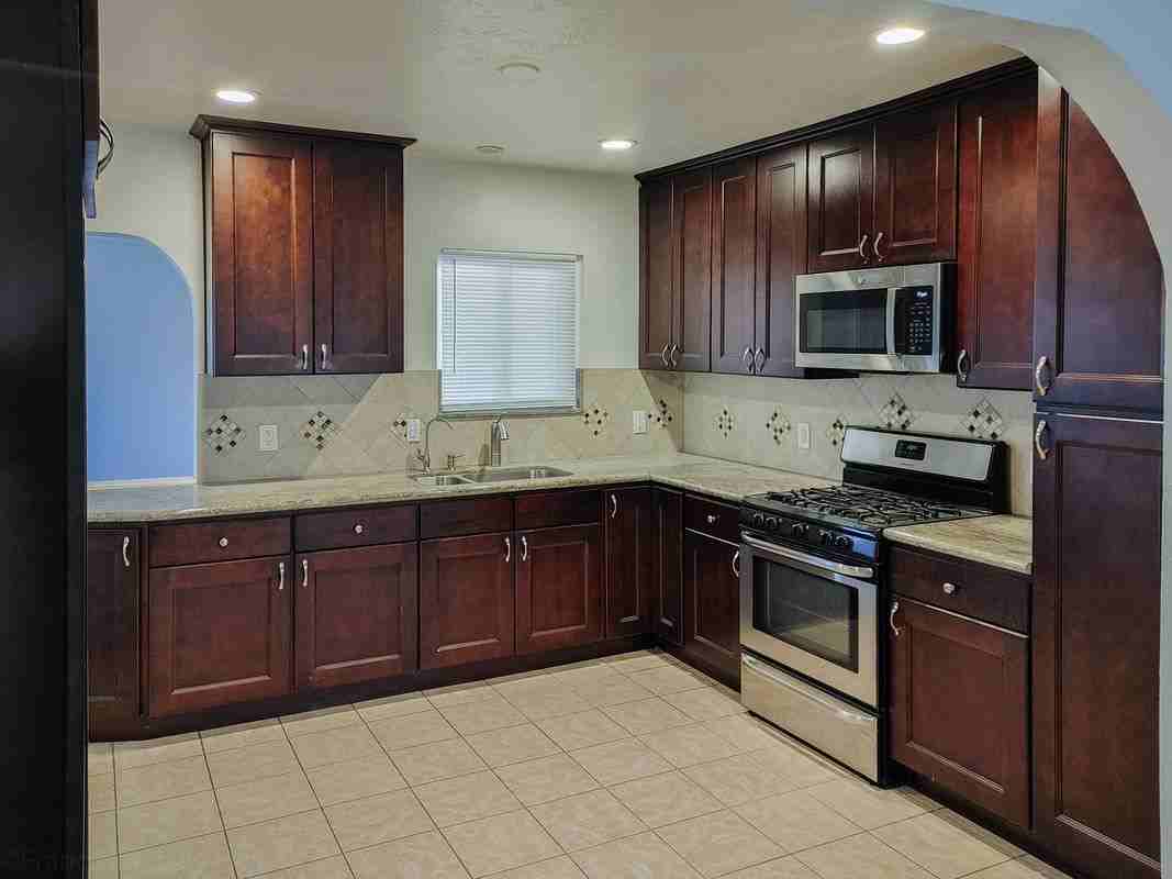 13312 Markdale Ave - Photo 5 of 31