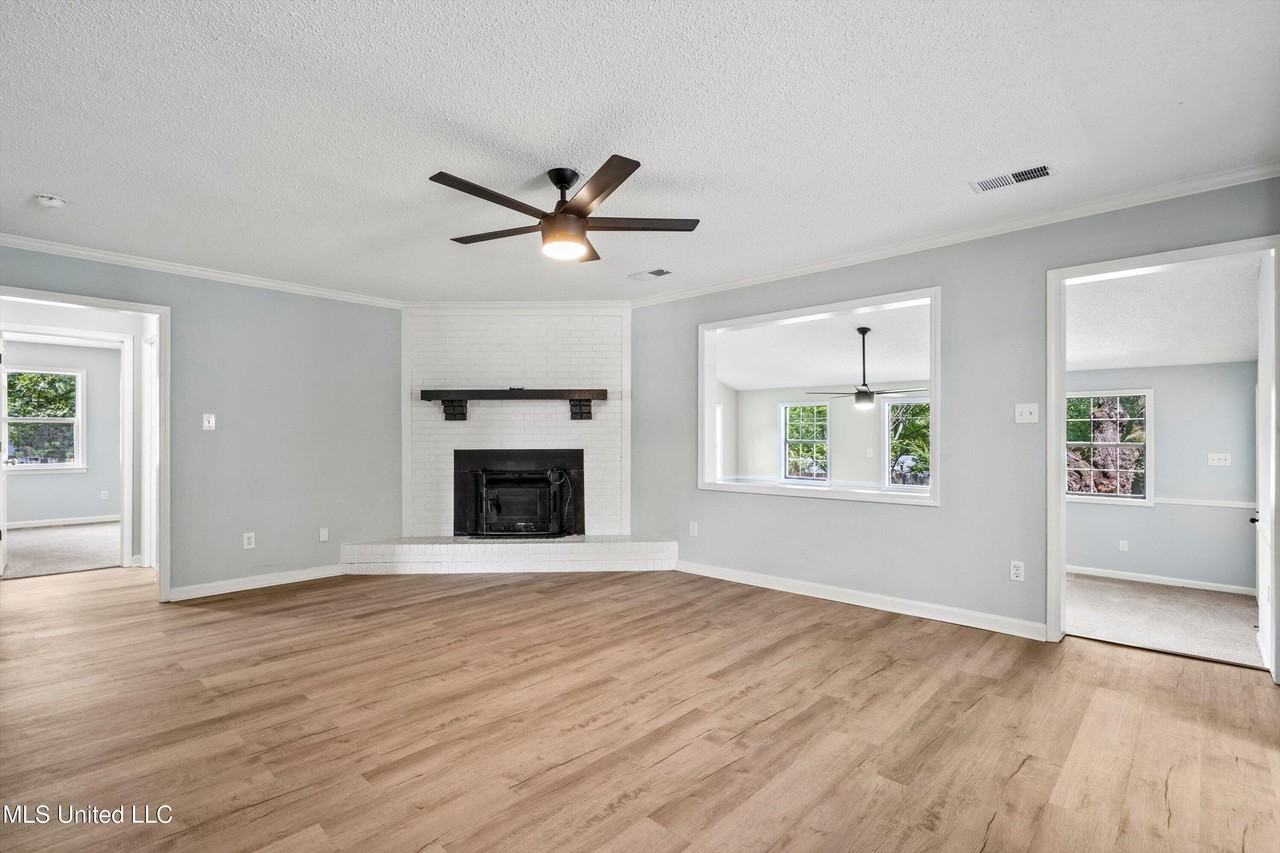 7188 Larkfield Cv - Photo 7 of 14