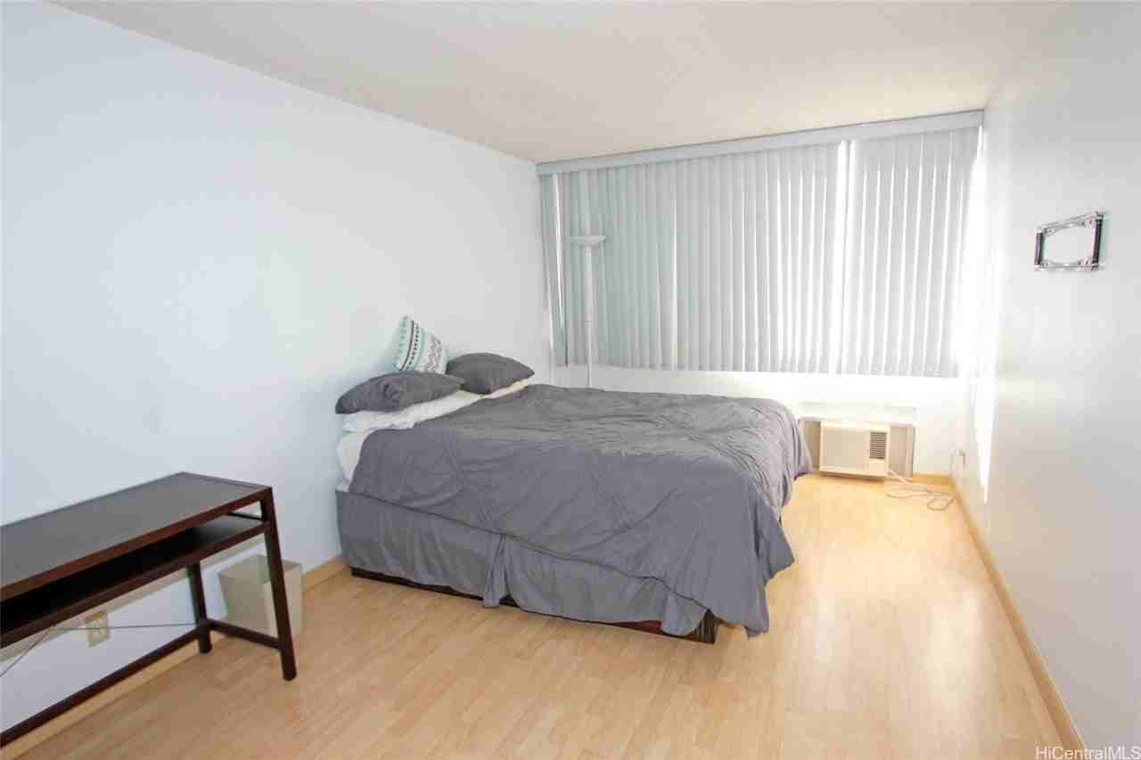 1255 Nuuanu Ave - Photo 7 of 15